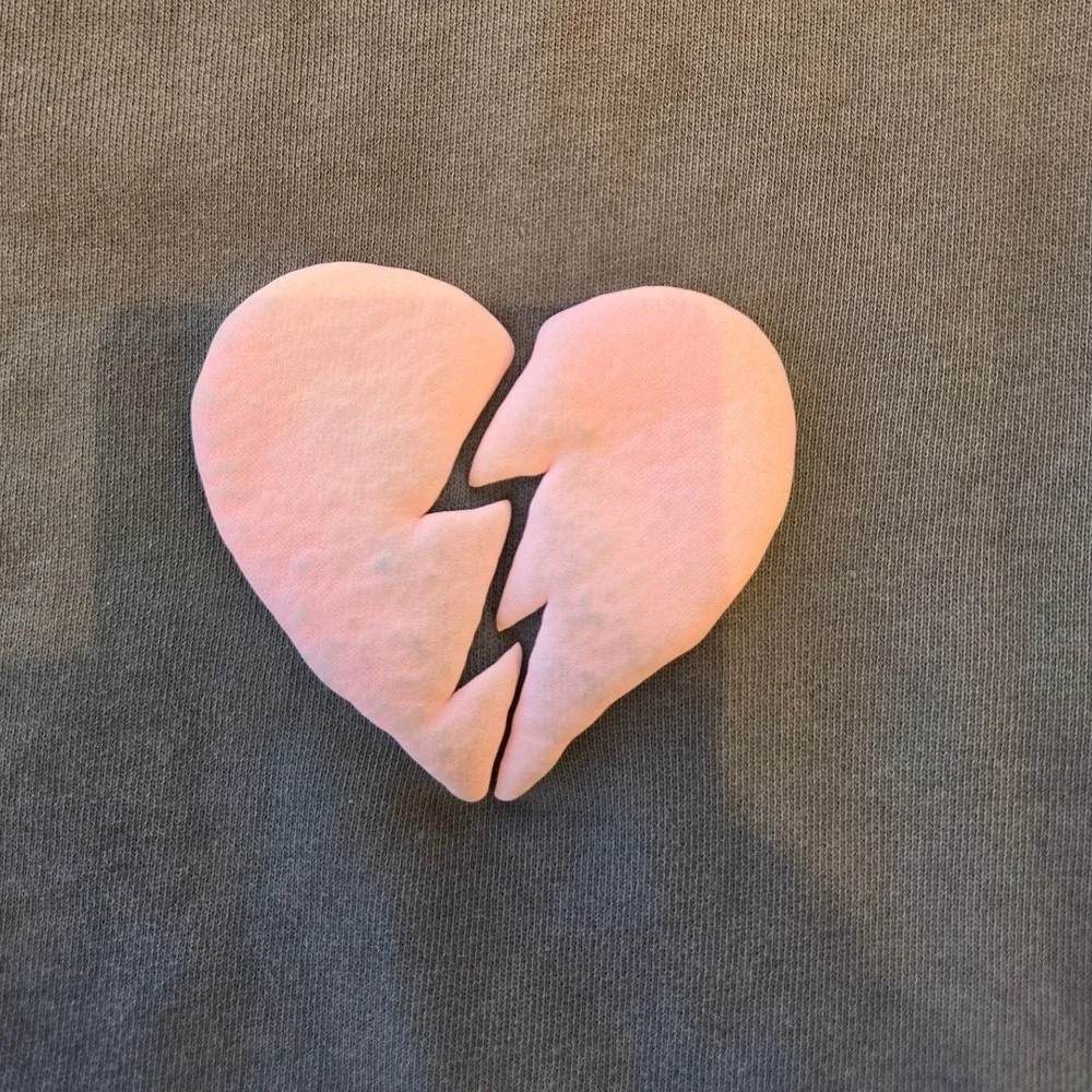 Wildfox I Wish It Was Saturday Broken Heart Sweatshirt Gray Pink WF005839 Medium - Picture 3 of 7